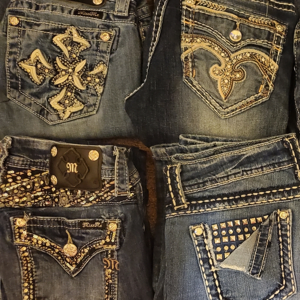 8 pairs of jeans Rock Revival, Miss Me, Miss Chic, Cello size 26 or 5